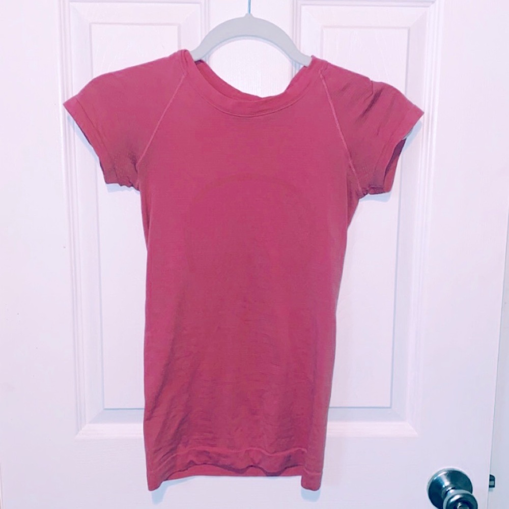 Moss rose pink swiftly tech lulu lemon